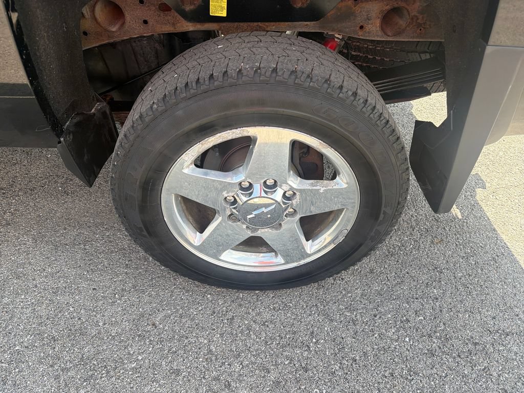 Used 2015 Chevrolet Silverado 2500 LTZ AWD/4WD image 24