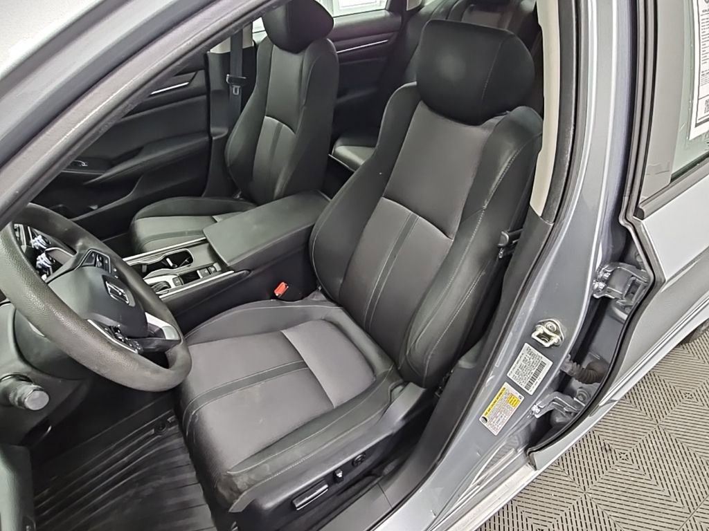 Used 2020 Honda Accord EX image 28