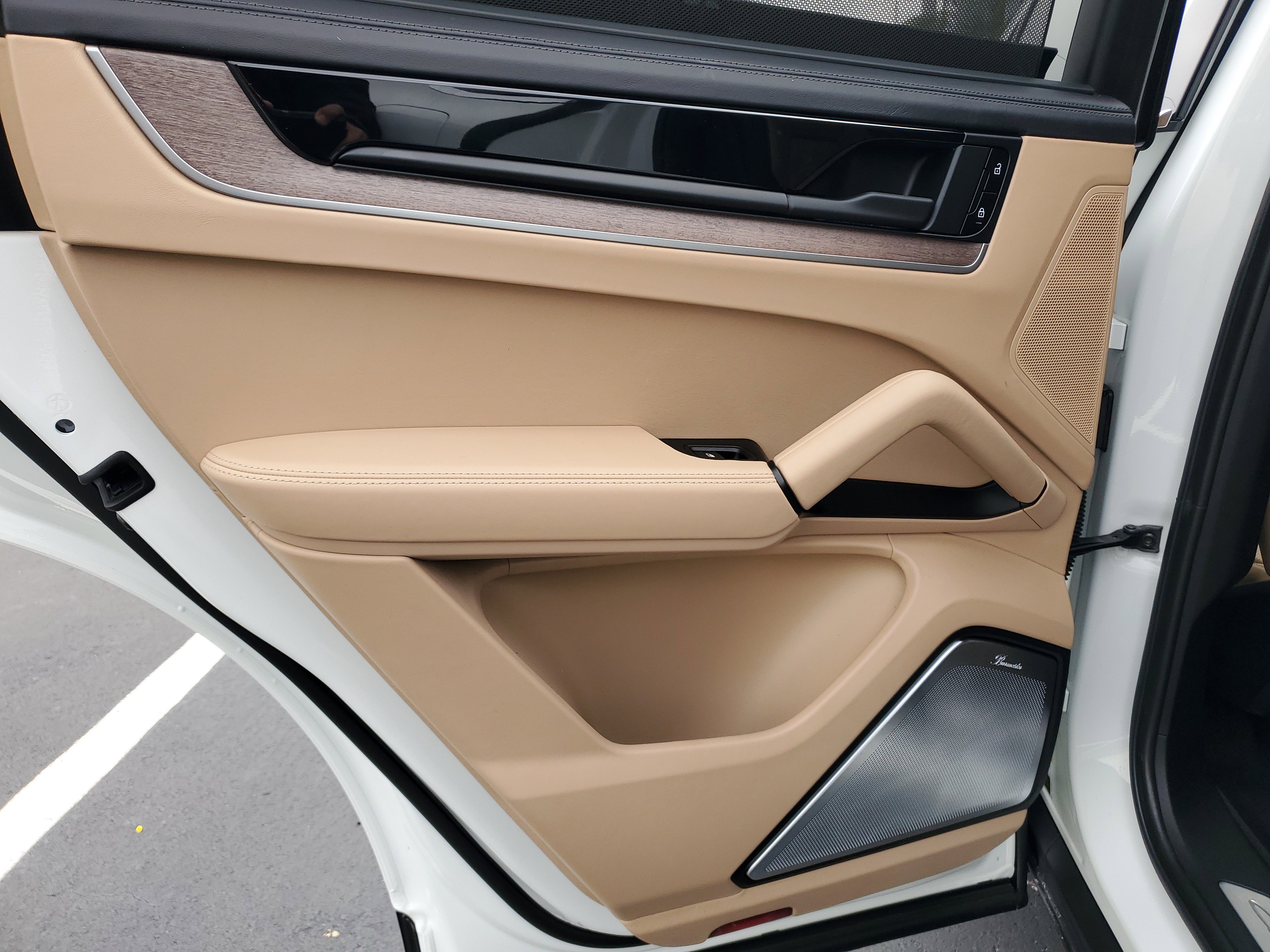 Used 2024 Porsche Cayenne E-Hybrid image 10