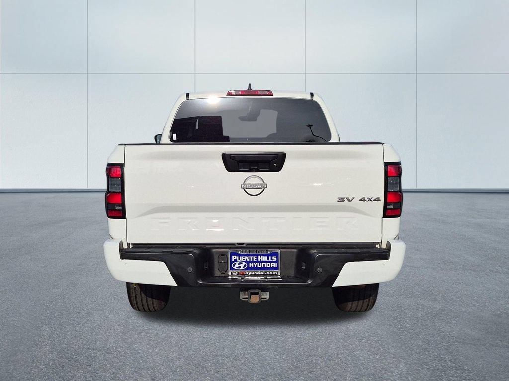Used 2023 Nissan Frontier SV w/ Technology Package AWD/4WD image 5