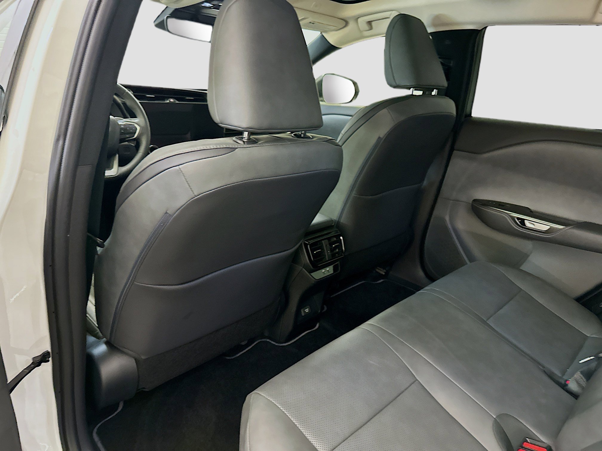 Used 2023 Lexus RZ 450e Premium w/ Technology Package image 29