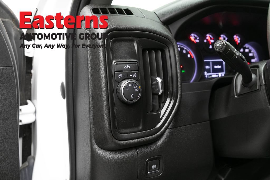 Used 2023 Chevrolet Silverado 1500 Custom RWD image 13