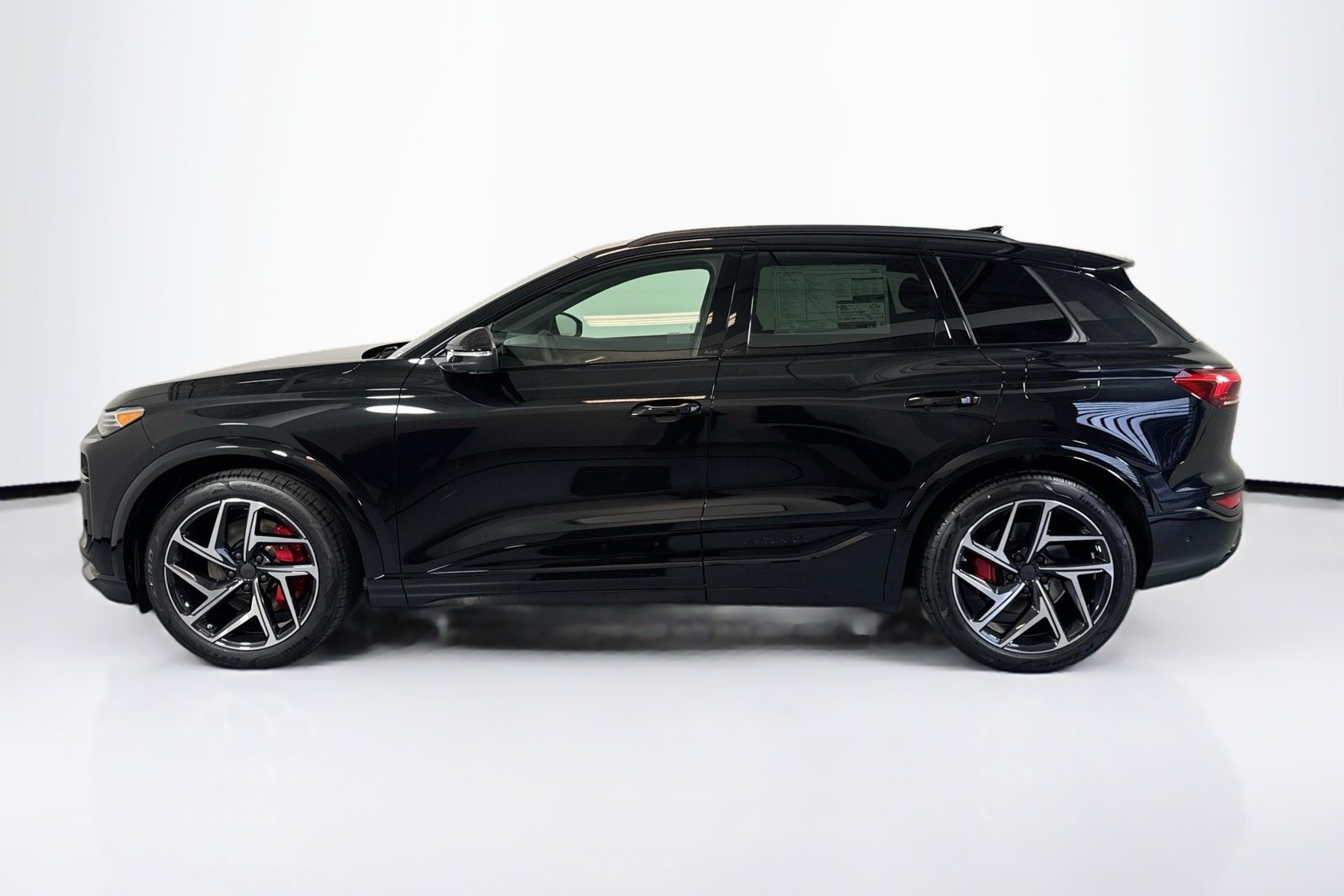 New 2027 Audi SQ6 e-tron Premium Plus AWD/4WD image 8