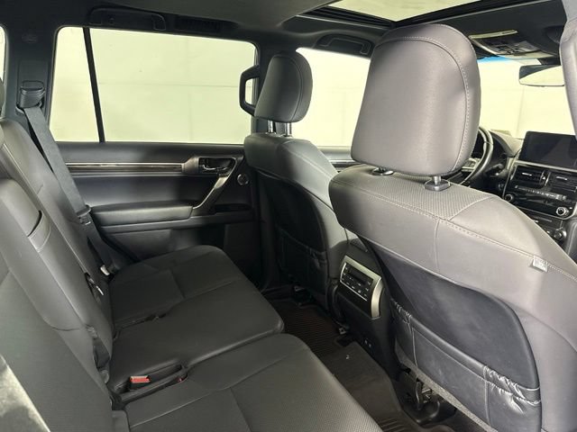 Certified 2022 Lexus GX 460 Premium w/ Premium Plus Package AWD/4WD image 32
