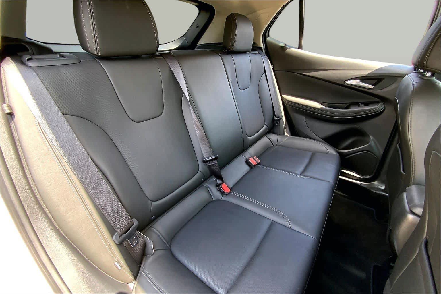 Used 2024 Buick Encore GX Sport Touring FWD image 19
