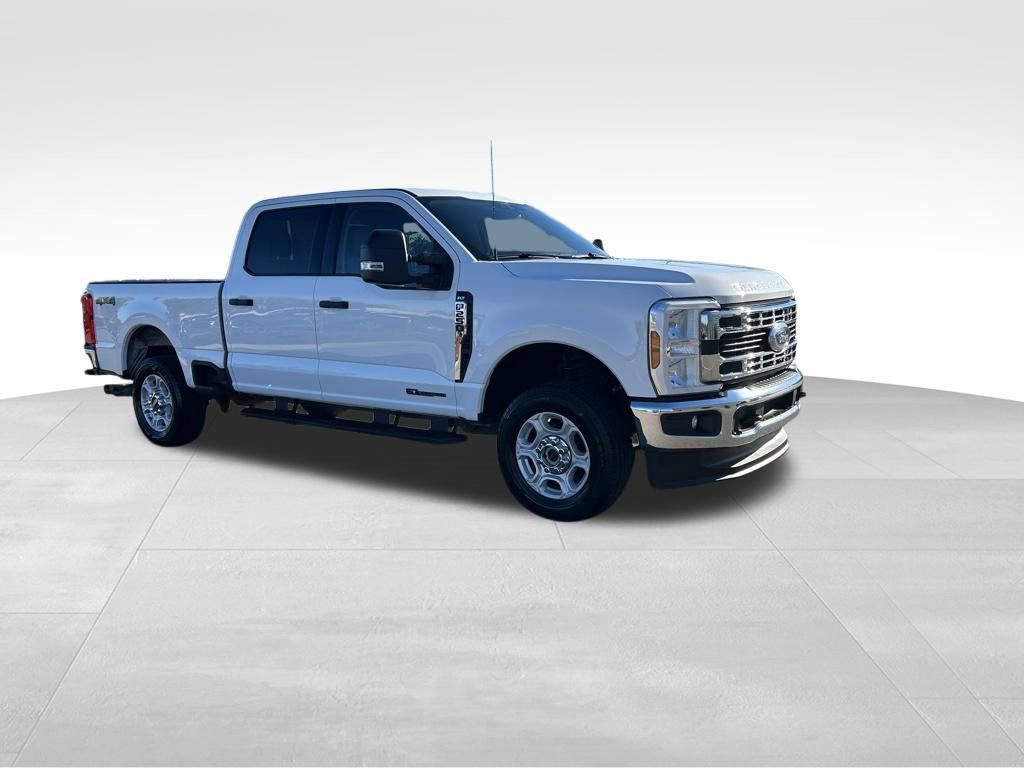 Used 2025 Ford F250 XLT AWD/4WD image 7