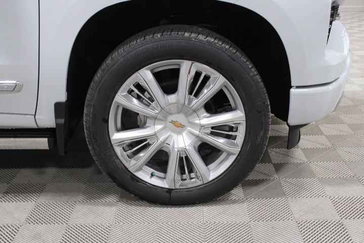 New 2026 Chevrolet Silverado 1500 High Country AWD/4WD image 47
