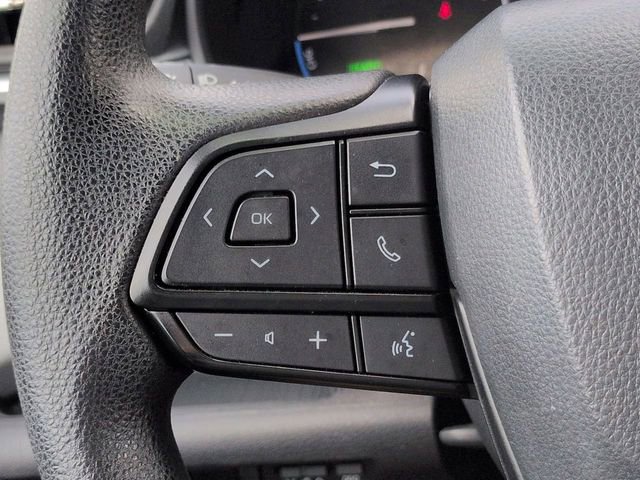 Certified 2025 Toyota Sienna LE FWD image 23