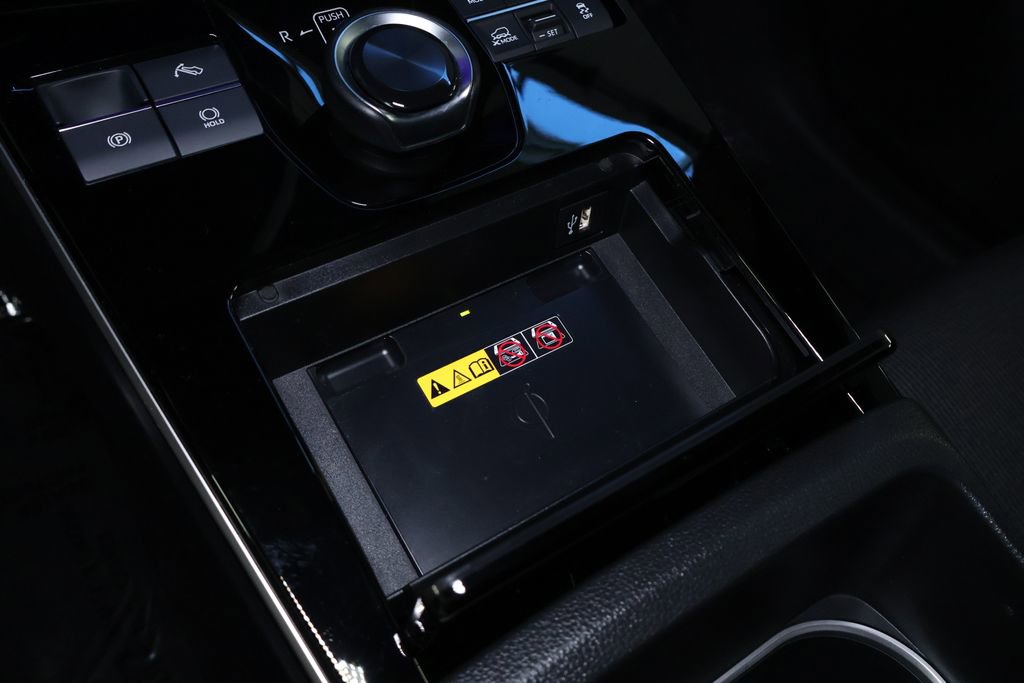 Used 2024 Toyota bZ4X XLE image 33