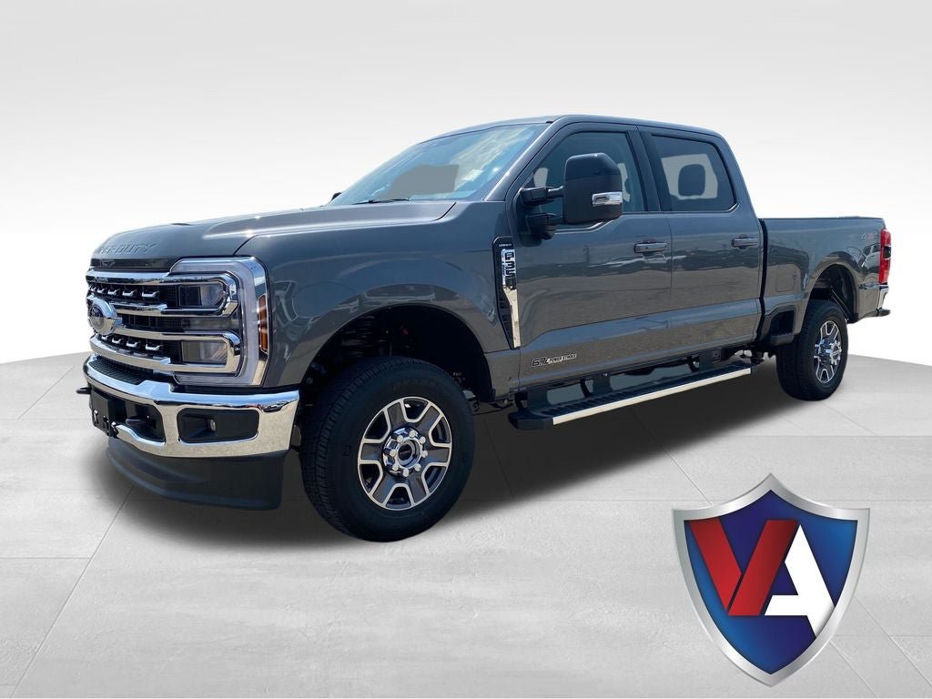 New 2026 Ford F350 Lariat w/ Snow Plow/Camper Package