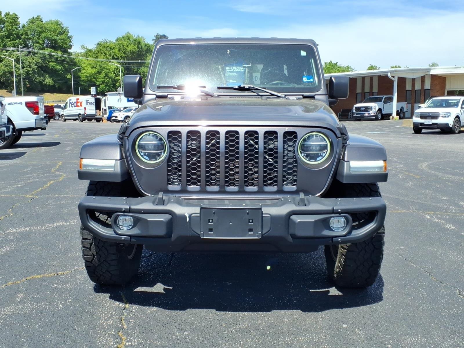 Used 2021 Jeep Gladiator Overland AWD/4WD image 3