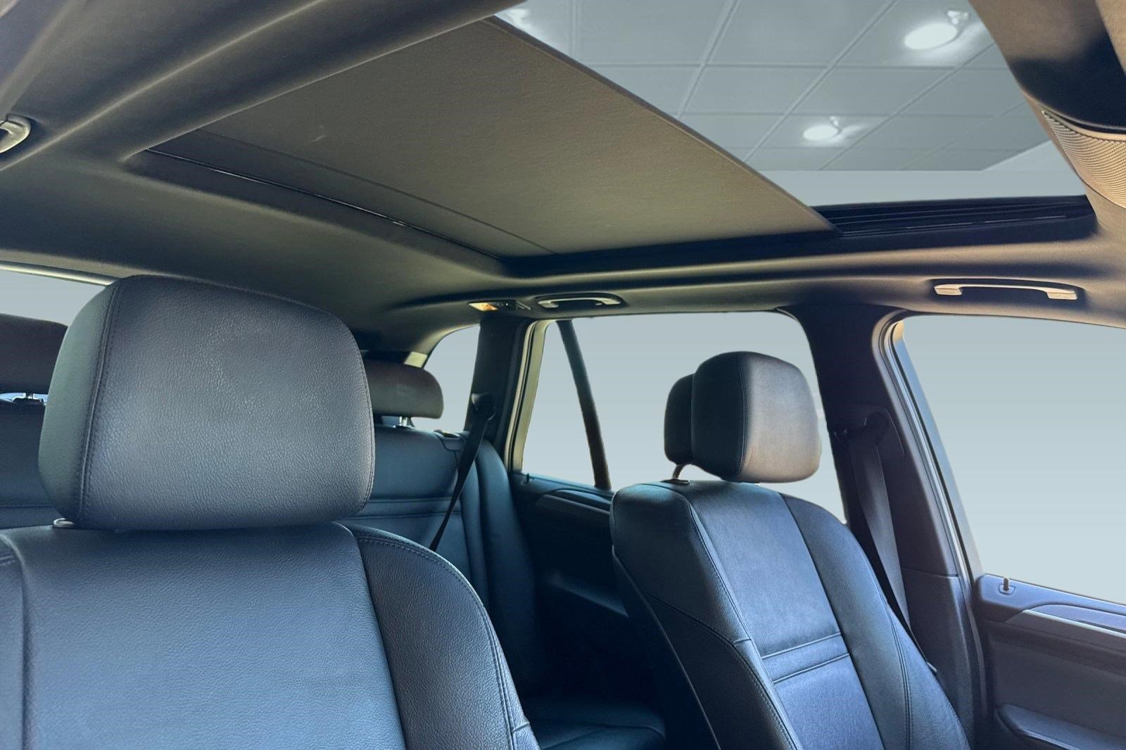 Used 2013 BMW X5 xDrive35i image 14