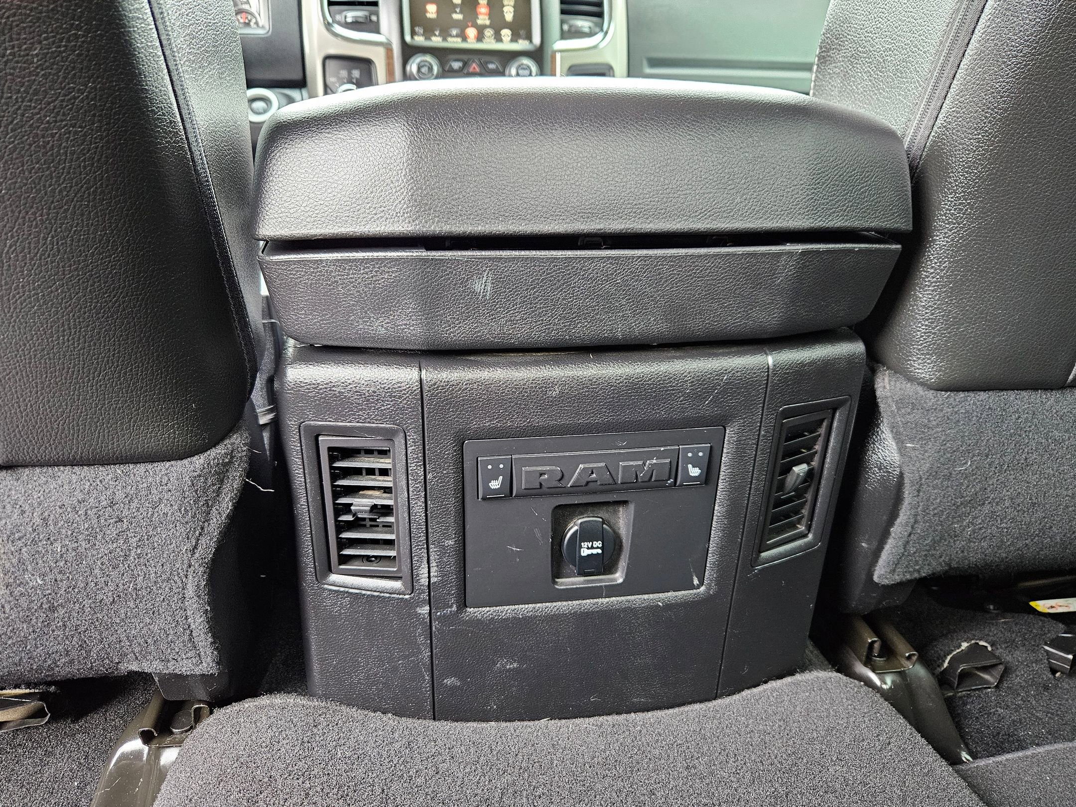 Used 2014 RAM 2500 Laramie w/ Convenience Group AWD/4WD image 23