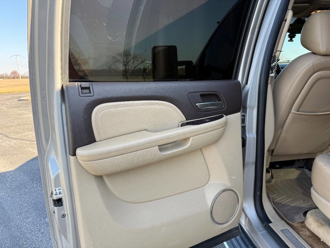 Used 2007 GMC Yukon XL Denali image 13