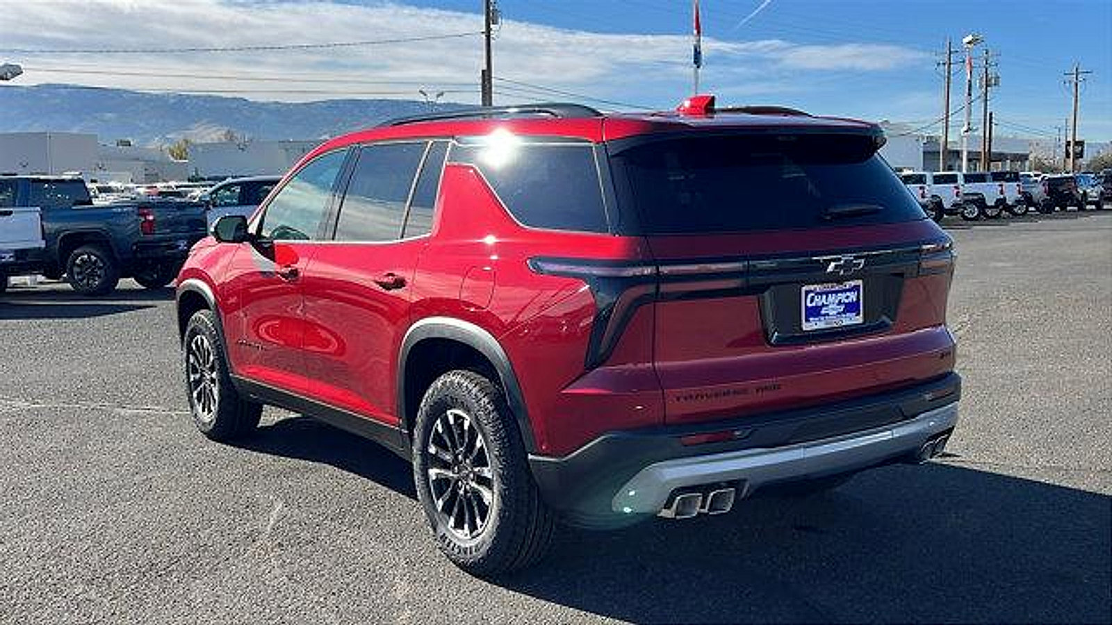 New 2026 Chevrolet Traverse Z71 w/ Enhanced Driving Package image 7