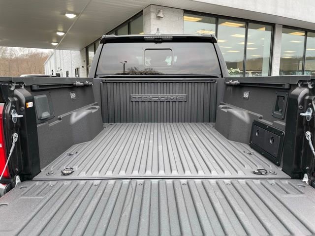 Used 2025 Toyota Tacoma TRD Pro image 32