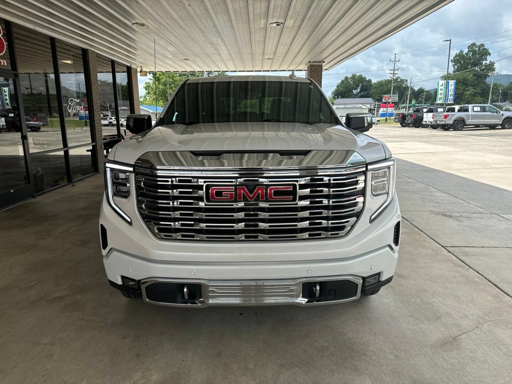 Used 2024 GMC Sierra 1500 Denali w/ Denali Reserve Package AWD/4WD image 2