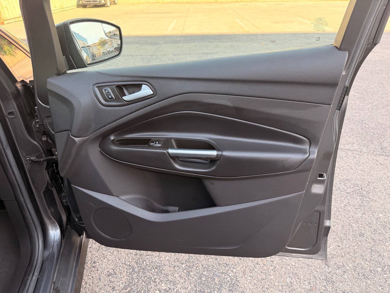 Used 2017 Ford C-MAX SE FWD image 37