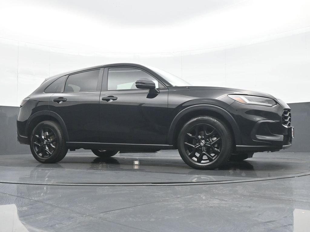 Used 2023 Honda HR-V Sport image 32