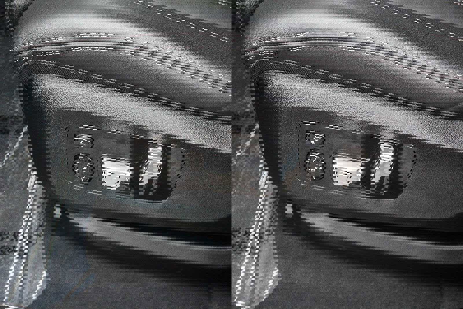 Used 2026 BMW X7 M60i image 21