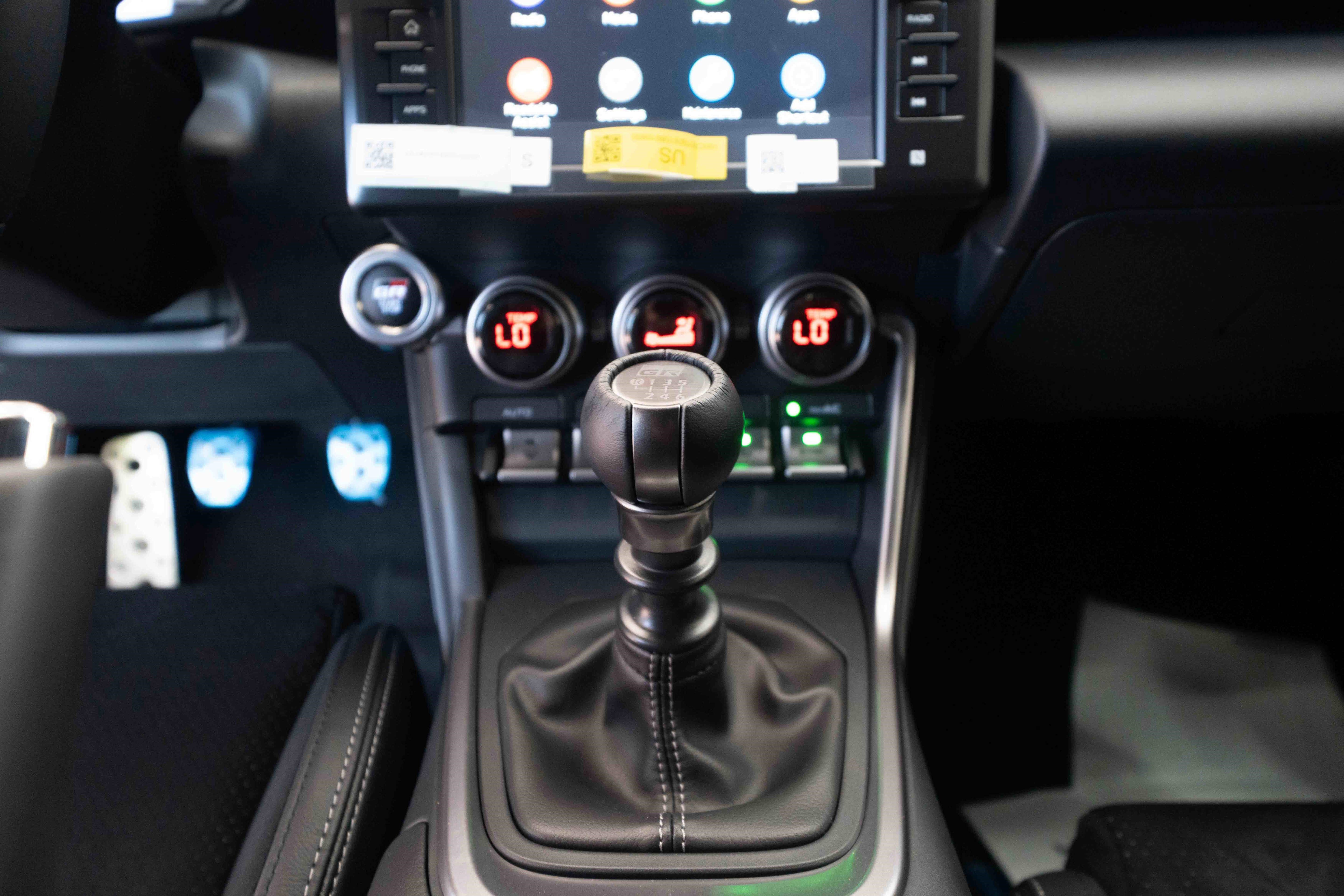 New 2025 Toyota GR86 Premium w/ GR Wheel Package (TMS image 23