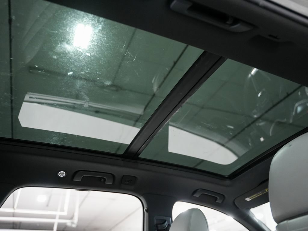 Used 2017 Audi Q7 3.0T Premium Plus w/ Premium Plus Package image 24