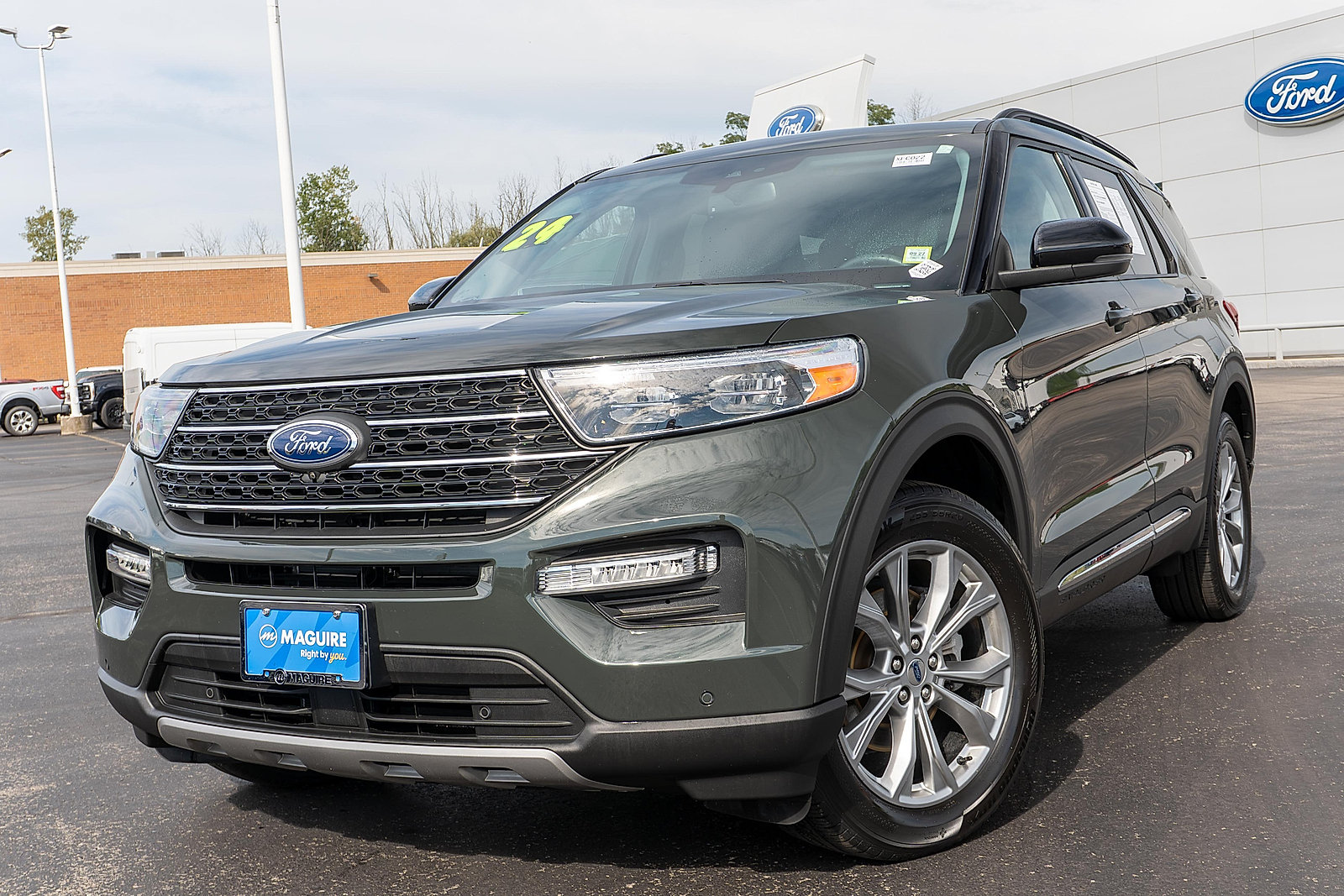 Used 2024 Ford Explorer XLT w/ Equipment Group 202A