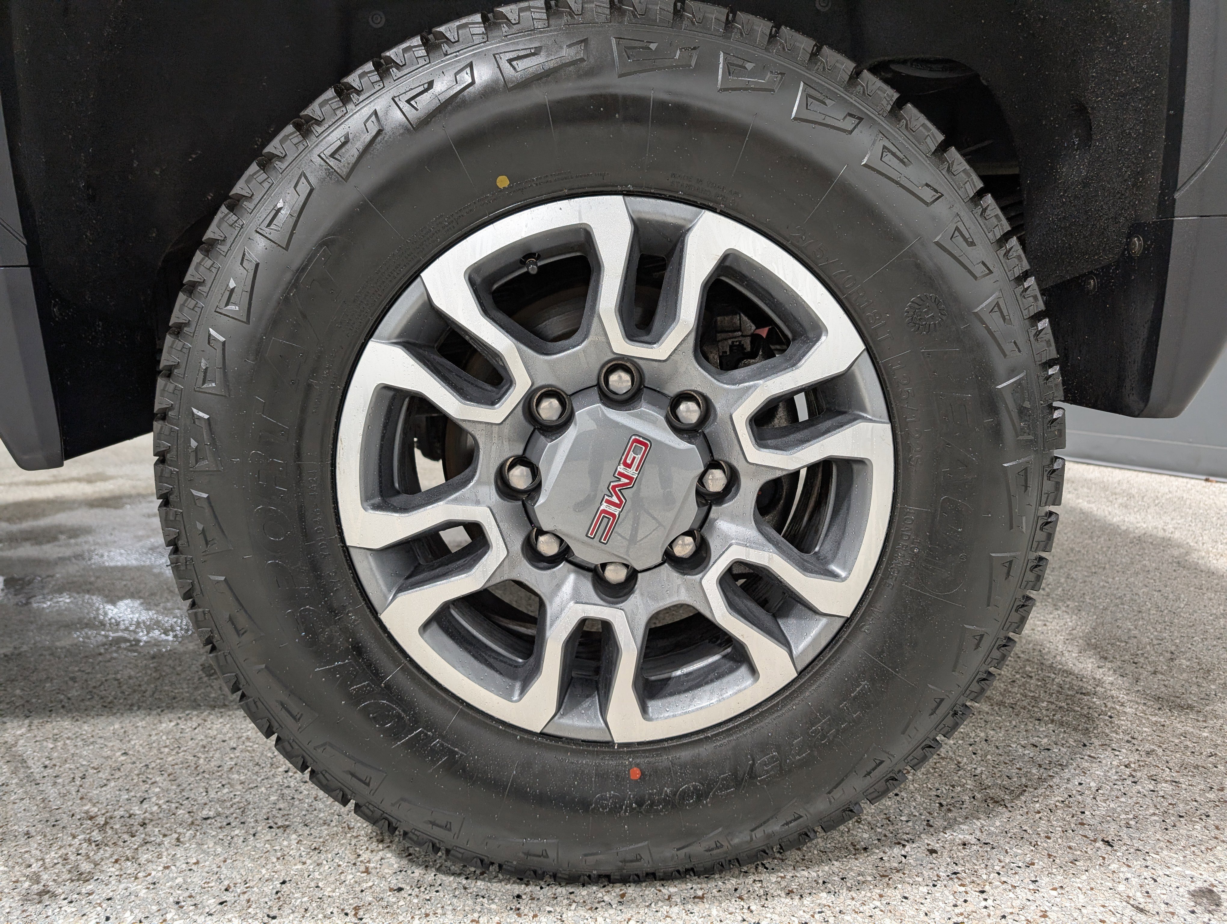 Used 2024 GMC Sierra 3500 SLE w/ SLE Value Package image 11