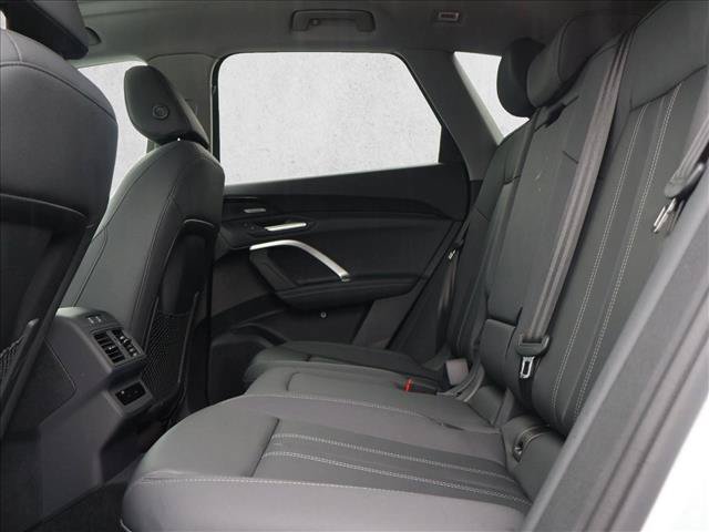 New 2025 Audi Q5 Premium AWD/4WD image 17
