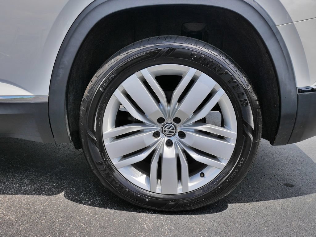 Used 2020 Volkswagen Atlas SEL AWD/4WD image 9