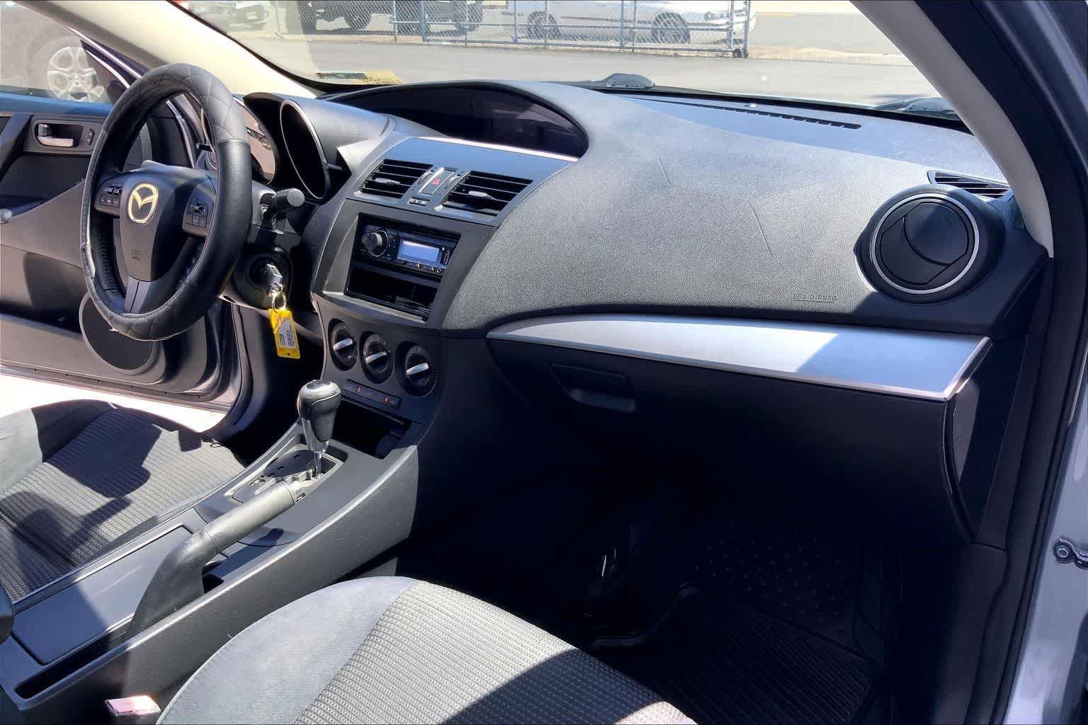 Used 2012 MAZDA MAZDA3 i Touring FWD image 22