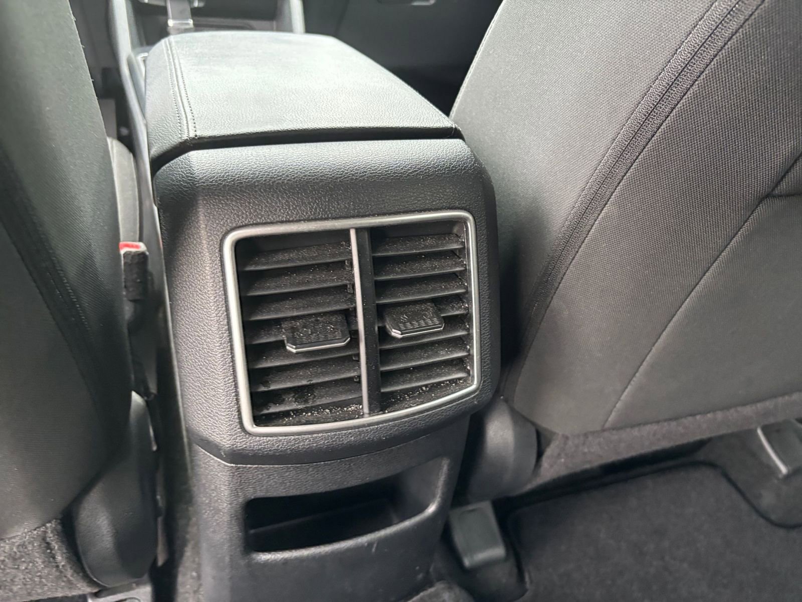 Used 2025 Kia Sportage LX FWD image 22