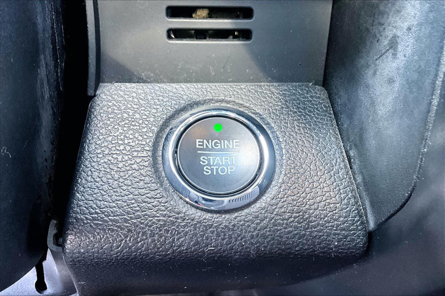 Used 2019 Ford F150 Lariat w/ Equipment Group 502A Luxury AWD/4WD image 35