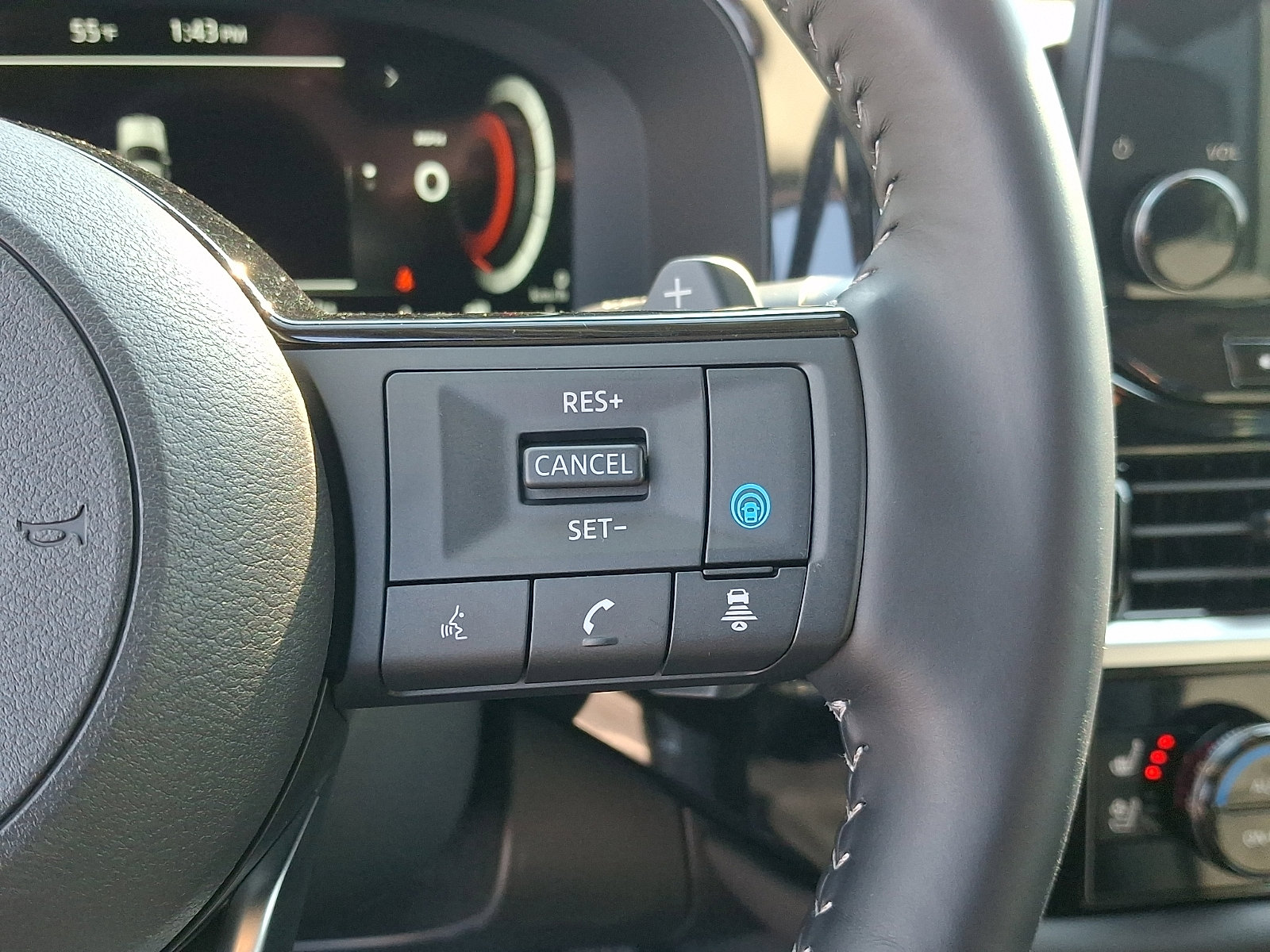 Certified 2025 Nissan Pathfinder Platinum w/ Cargo Package image 23