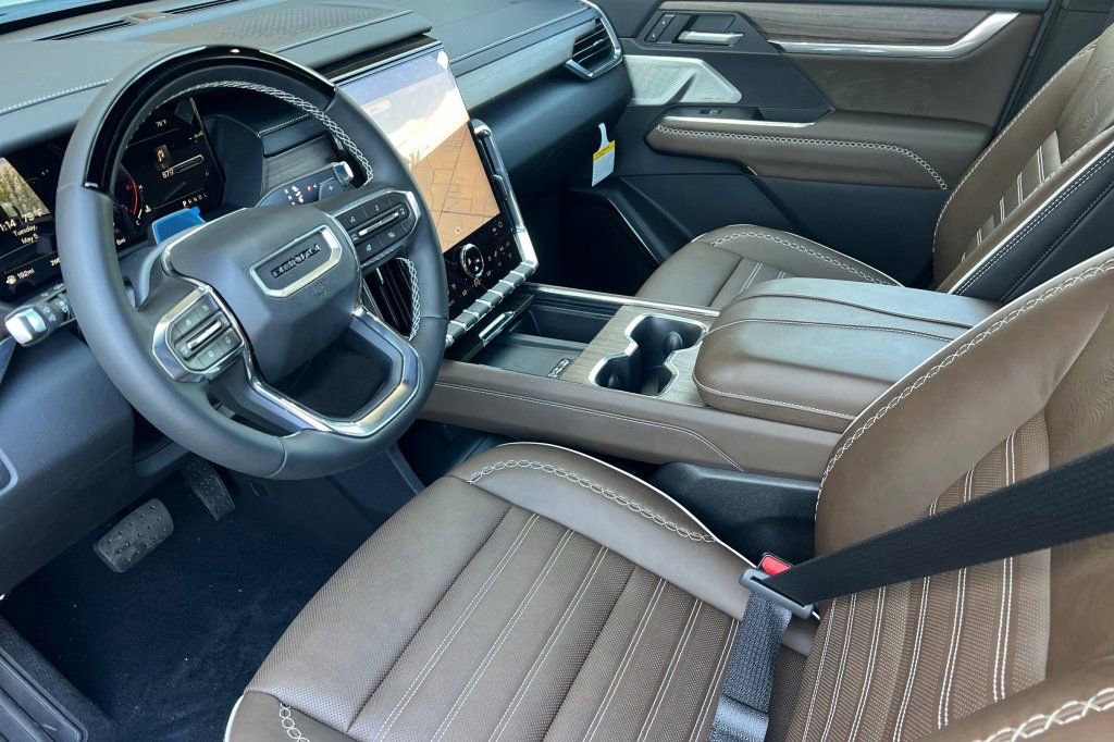 New 2026 GMC Acadia Denali Ultimate AWD/4WD image 7