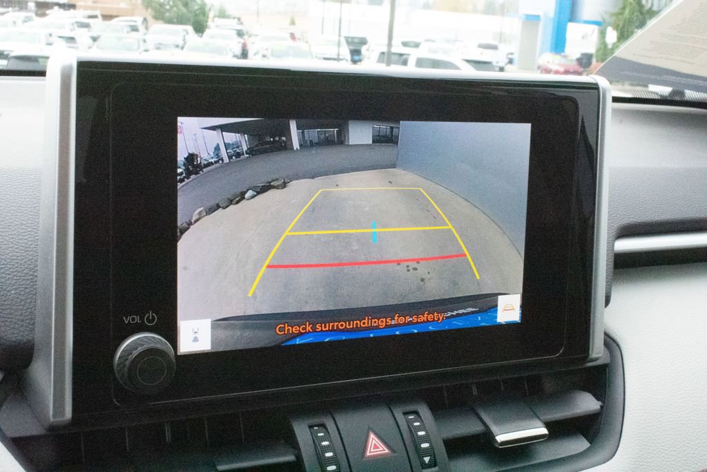 Used 2025 Toyota RAV4 XLE Premium image 17