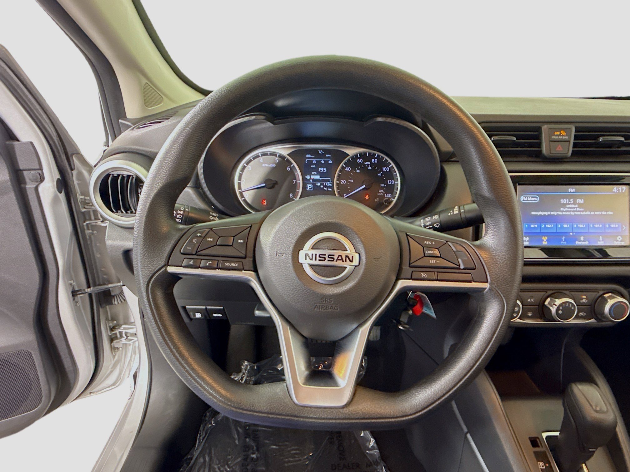 Used 2022 Nissan Versa S w/ Trunk Package image 13