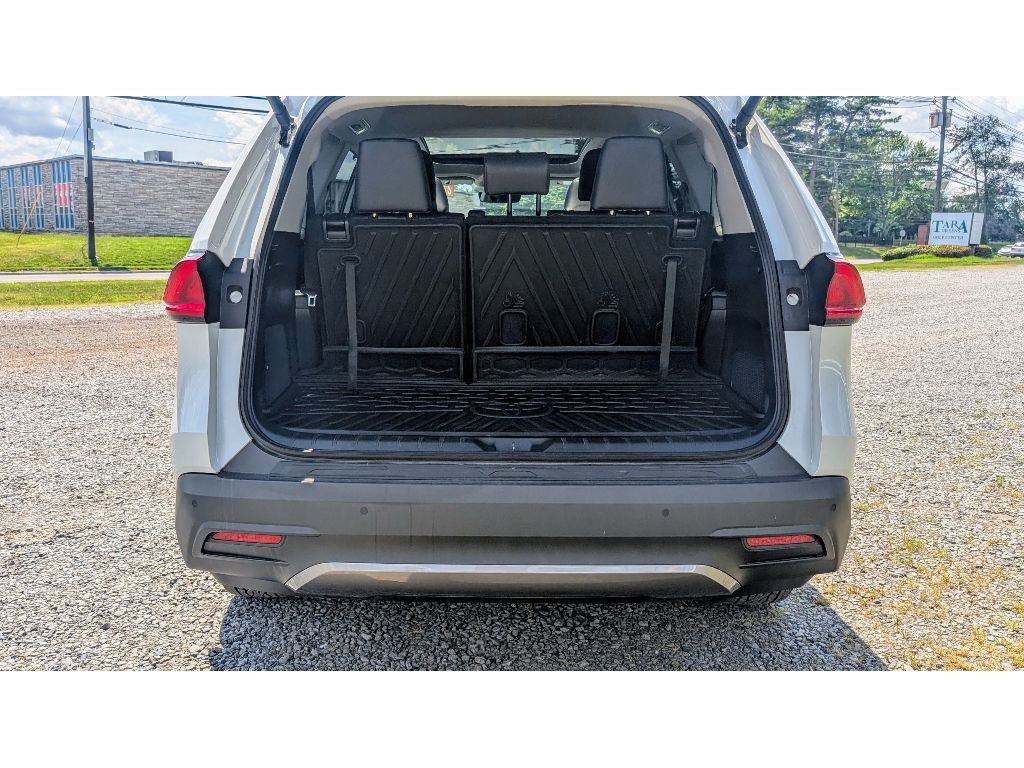 Used 2024 Toyota Grand Highlander Limited image 13