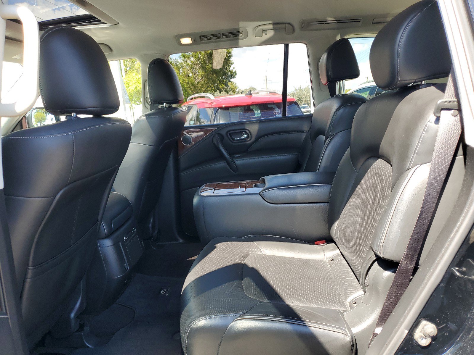 Used 2019 INFINITI QX80 Luxe image 10