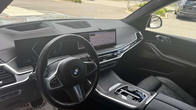 Used 2024 BMW X7 xDrive40i w/ M Sport Package AWD/4WD image 49