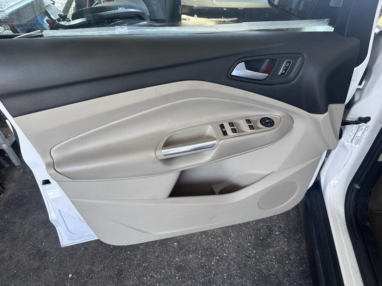 Used 2014 Ford C-MAX Energi SEL w/ Equipment Group 302A image 16