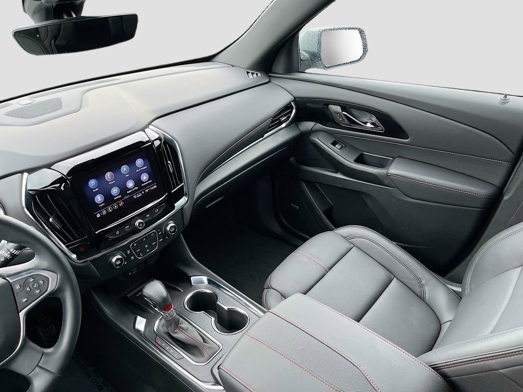 Used 2023 Chevrolet Traverse RS image 24