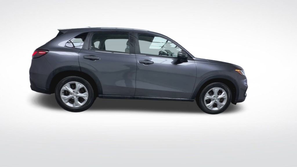 Used 2023 Honda HR-V LX image 11