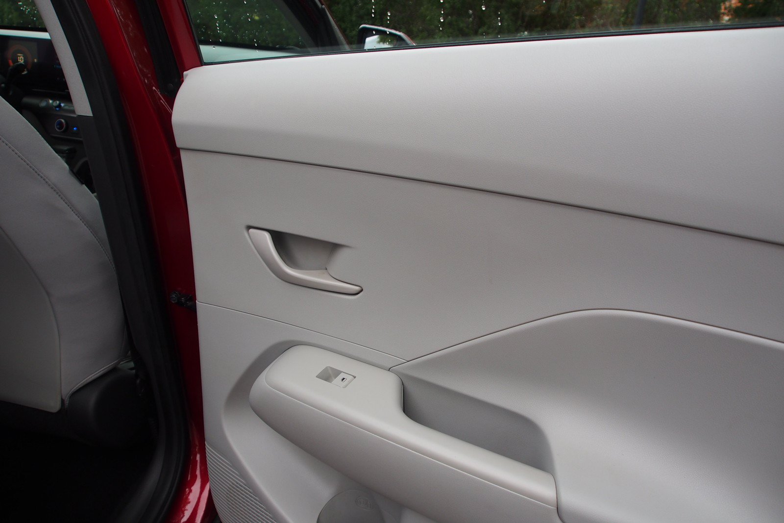 Used 2024 Hyundai Kona SE AWD/4WD image 15