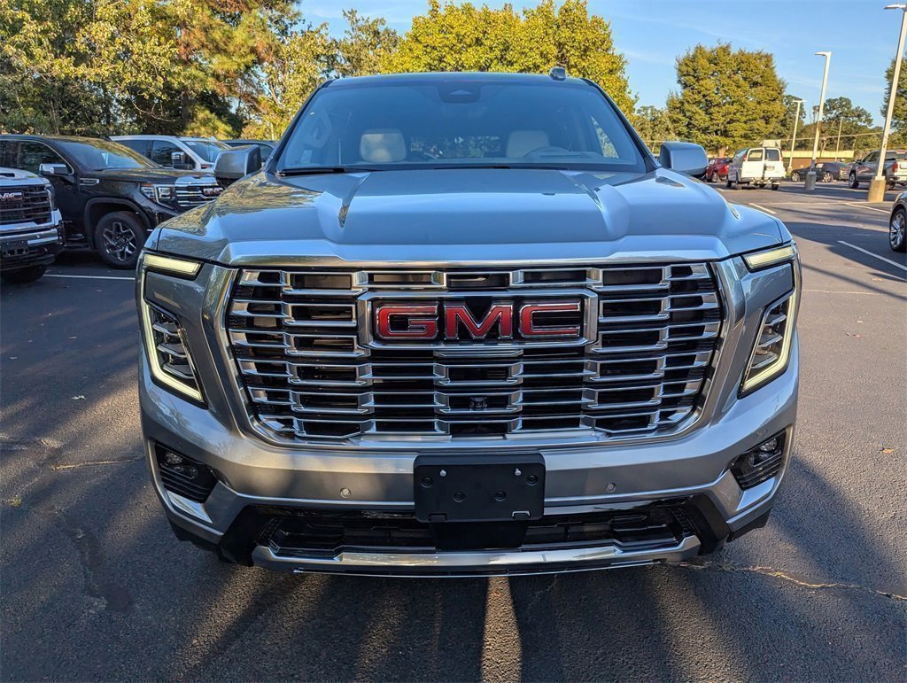New 2026 GMC Yukon XL Denali w/ Denali Reserve Package image 3