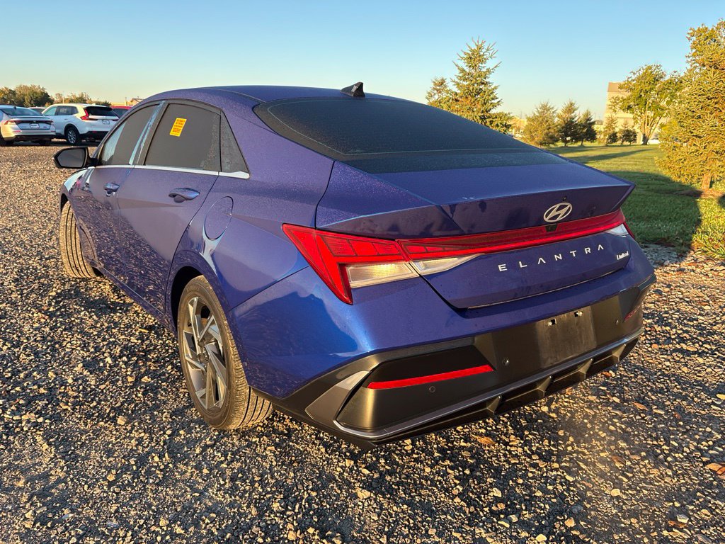 Used 2024 Hyundai Elantra Limited FWD image 6