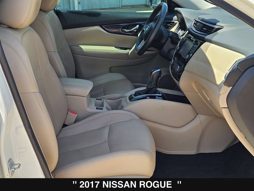 Used 2017 Nissan Rogue SL w/ SL Premium Package FWD image 29