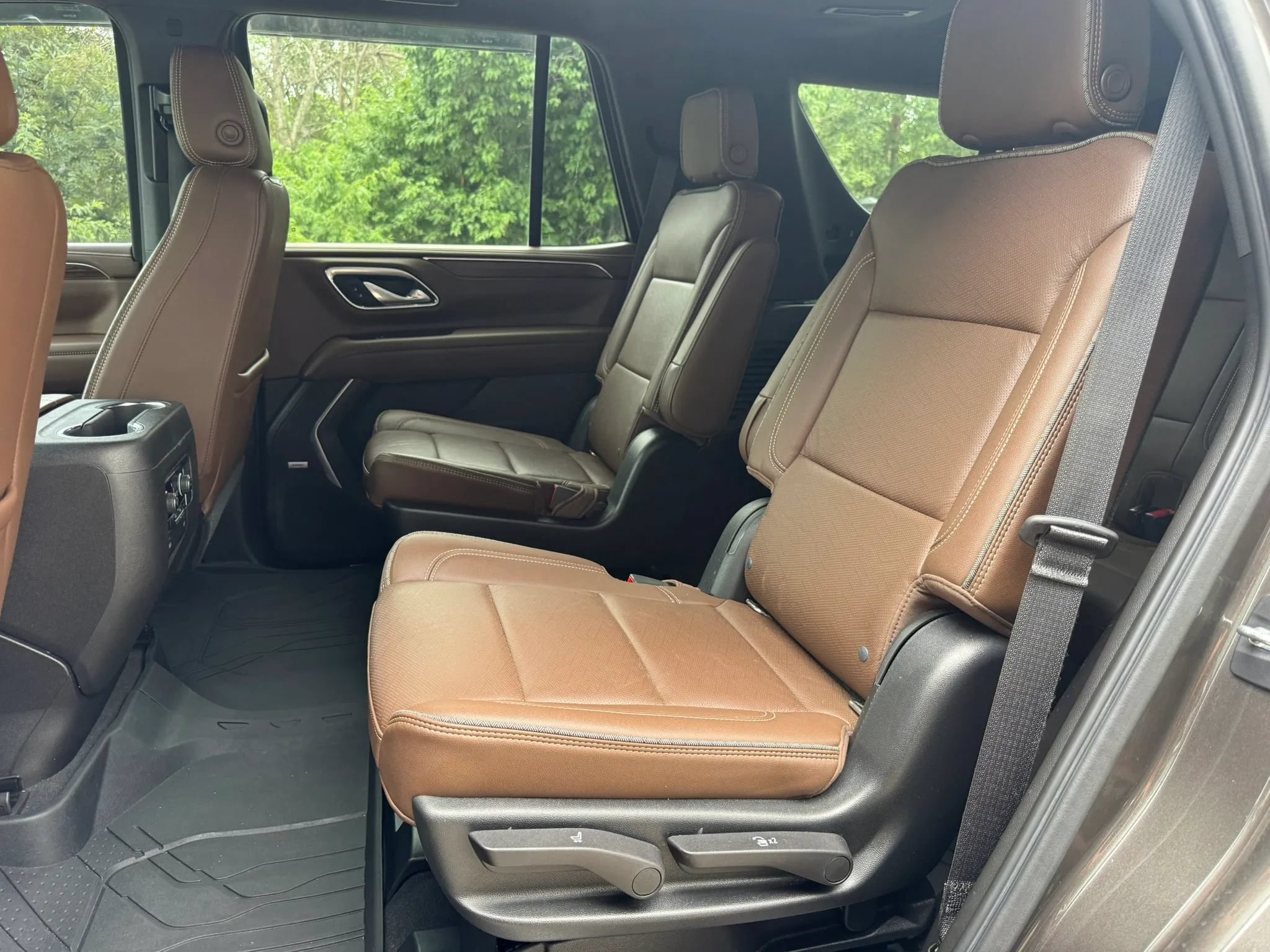 Used 2021 Chevrolet Tahoe High Country AWD/4WD image 15