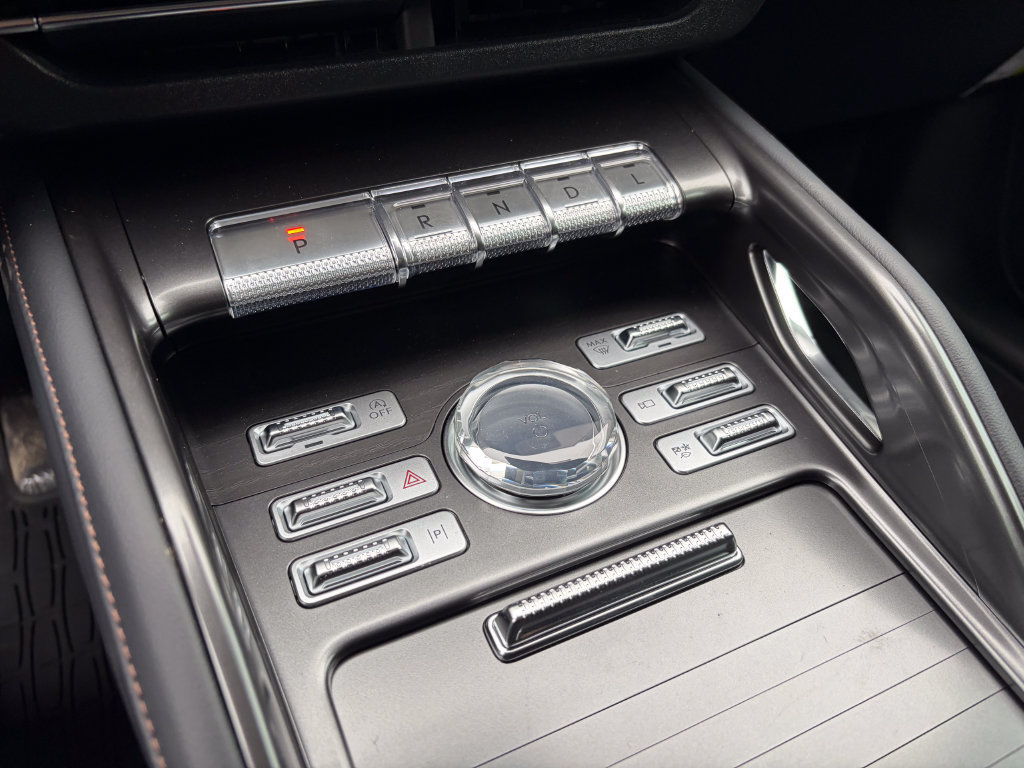 New 2026 Lincoln Nautilus Reserve AWD/4WD image 40