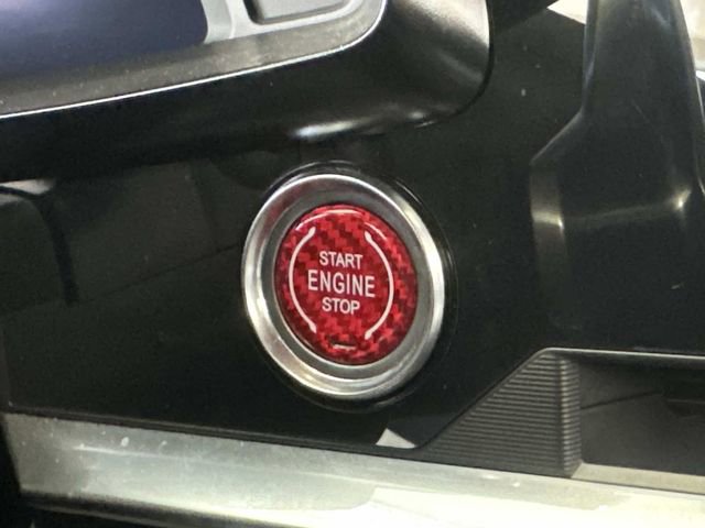 Used 2022 Chevrolet Corvette Stingray Preferred Cpe w/ Z51 Performance Package RWD image 18